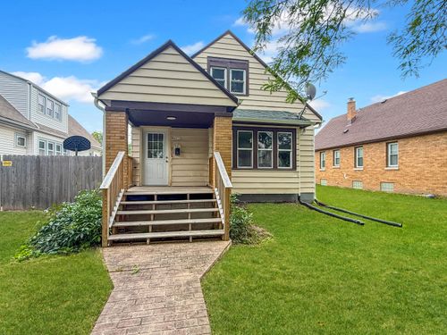 4672 N 40th St, Milwaukee, WI, 53209-5810 | Card Image