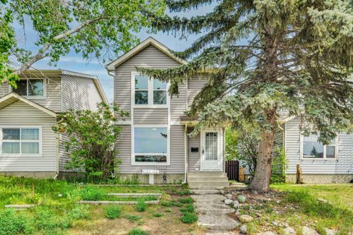 74 Castledale Way Ne, Calgary, AB, T3J2A2 | Card Image