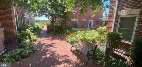 11-2256 S Garfield St, Arlington, VA, 22206-2535 | Card Image