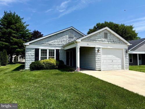 14 Cotherstone Dr, Southampton, NJ, 08088-1002 | Card Image