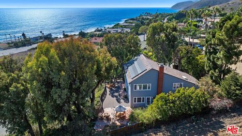 11498 Tongareva St, Malibu, CA, 90265-2223 | Card Image