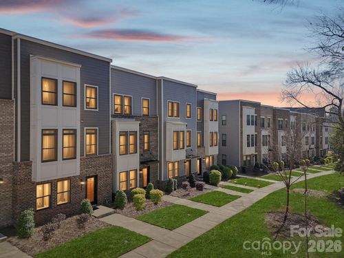 547 Nantahala Dr, Charlotte, NC, 28211-1796 | Card Image