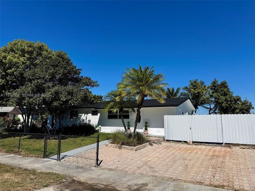 15715 Sw 302nd Ter, Homestead, FL, 33033-3427 | Card Image