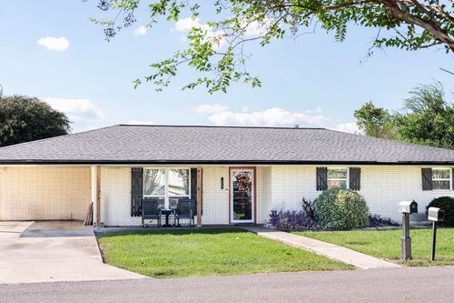 176 W 32nd St, Larose, LA, 70373-3017 | Card Image