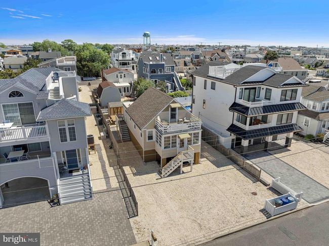 215 W 23 Rd St, House other with 3 bedrooms, 1 bathrooms and null parking in SHIP BOTTOM NJ | Image 49