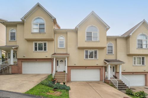 203 Palisades Dr, Morgantown, WV, 26508-9009 | Card Image