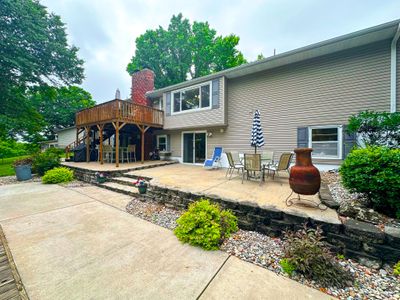 House view from rear patio | Image 2