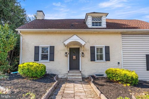 632 Fitzwatertown Rd, WILLOW GROVE, PA, 19090-1904 | Card Image