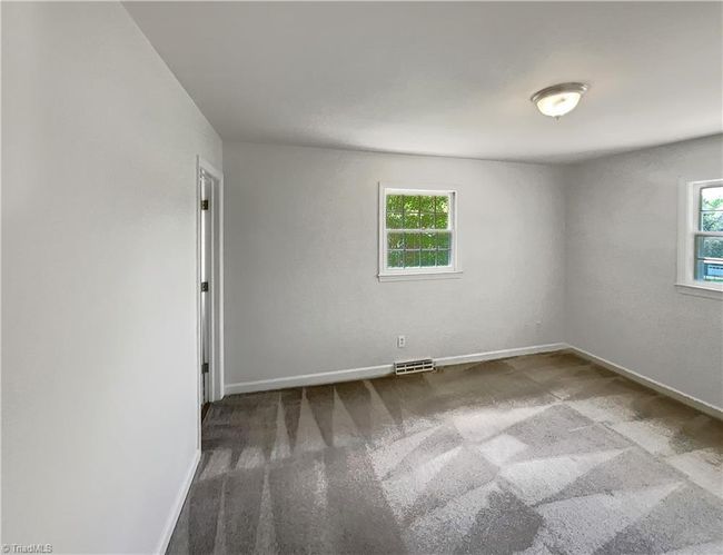 6980 Kenbridge Dr, House other with 3 bedrooms, 3 bathrooms and null parking in Clemmons NC | Image 16