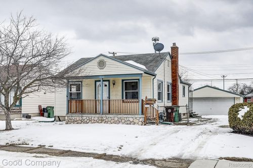 13741 Callender St, Southgate, MI, 48195-1742 | Card Image