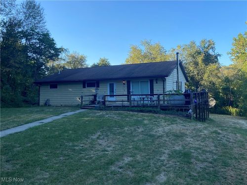 8188 Dozer Rd, Cambridge, OH, 43725-8826 | Card Image