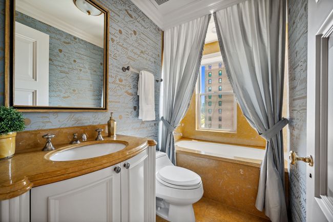 APT-12S - 1540 N Lake Shore Dr, Condo with 4 bedrooms, 4 bathrooms and 2 parking in CHICAGO IL | Image 18