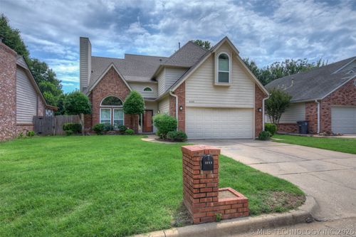 9215 S Erie Ave, Tulsa, OK, 74137-4016 | Card Image
