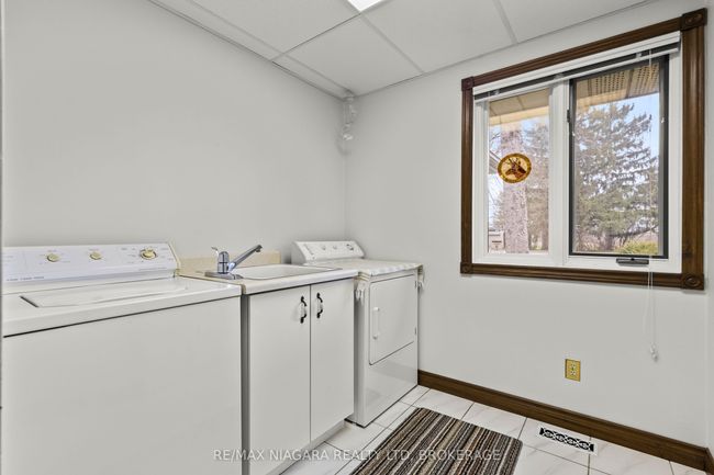 683 Canboro Rd, House other with 3 bedrooms, 3 bathrooms and 6 parking in Fenwick ON | Image 15