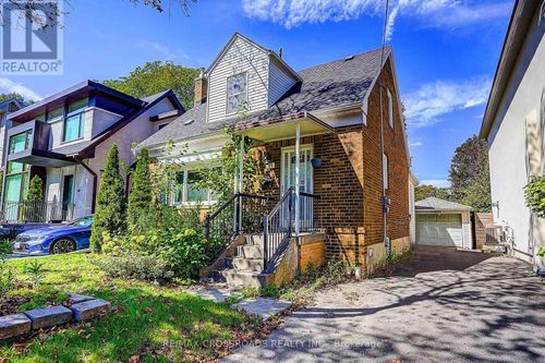 128 Leacrest Rd, East York, ON, M4G1E8 | Card Image