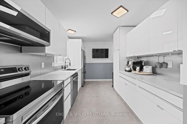 1456 Prestone Dr, House other with 3 bedrooms, 2 bathrooms and 2 parking in Orléans ON | Image 14