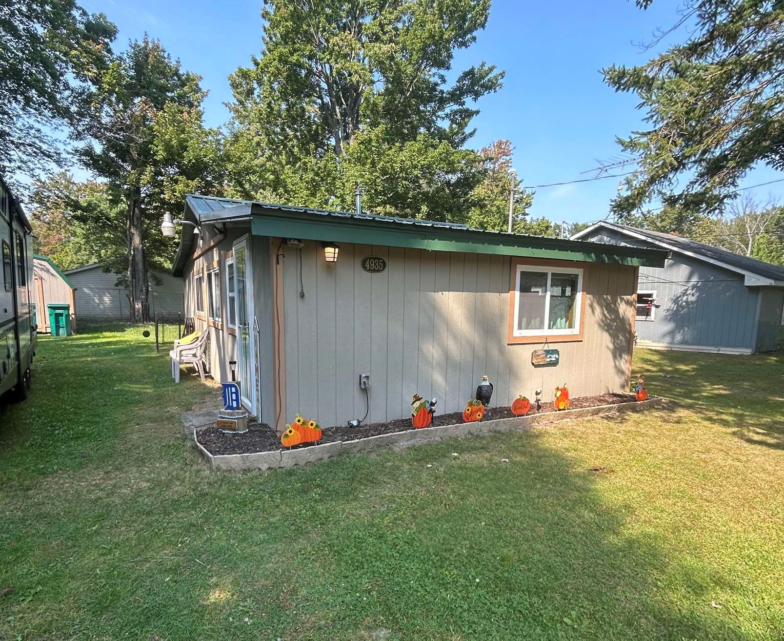Maplewood St, Harrison, MI 48625