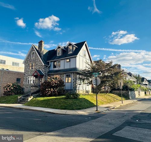 27 Glendale Rd, UPPER DARBY, PA, 19082-2513 | Card Image