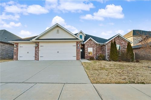 517 Sabine Pass Road, Fayetteville, AR, 72704 | Card Image