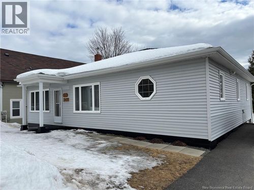 349 Princess St, Bathurst, NB, E2A2R6 | Card Image