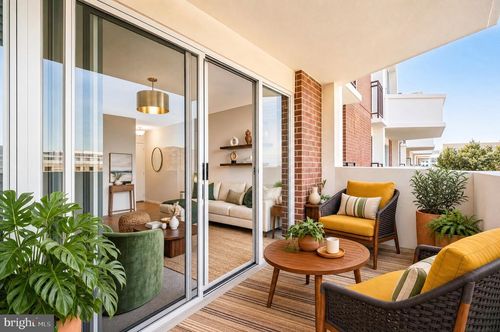 717-700 7th St Sw, WASHINGTON, DC, 20024-2455 | Card Image