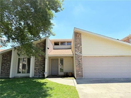 11240 Winrock Dr, New Orleans, LA, 70128-3402 | Card Image