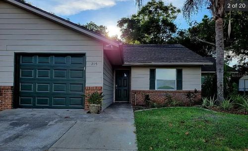 215 Fernwood St, LEESBURG, FL, 34748-7105 | Card Image