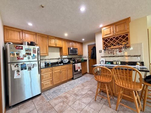 9-85 Charles St., Waltham, MA, 02453 | Card Image