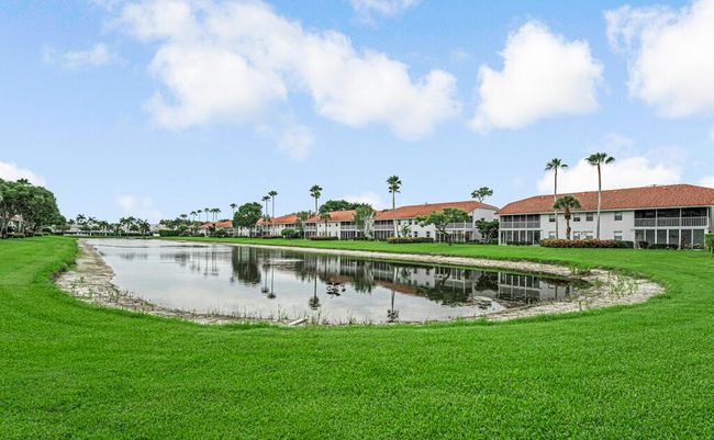 APT-101 - 7372 Lake Meadow Way, Condo with 3 bedrooms, 2 bathrooms and null parking in Boynton Beach FL | Image 40