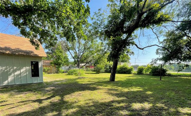 102 Walnut Ave, House other with 4 bedrooms, 2 bathrooms and null parking in Walnut Springs TX | Image 20