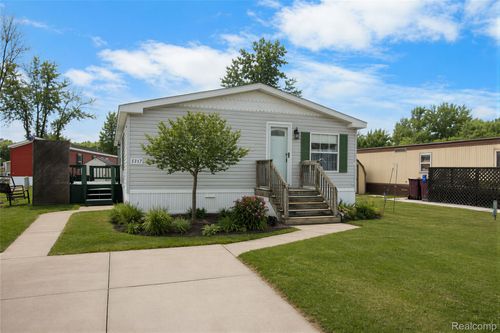 5317 Bart Dr, Casco, MI, 48064-4642 | Card Image