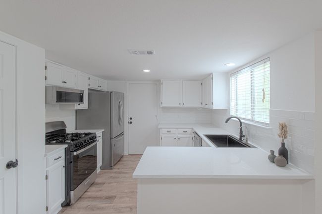 The kitchen was remodeled in April 2024. | Image 8