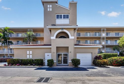 208-5906 Crystal Shores Drive, Boynton Beach, FL, 33437 | Card Image