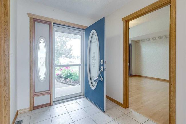 5505 46 St, House detached with 5 bedrooms, 2 bathrooms and 4 parking in Rimbey AB | Image 4