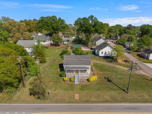 8328 Valley Falls Rd, Boiling Springs, SC, 29316-6143 | Card Image