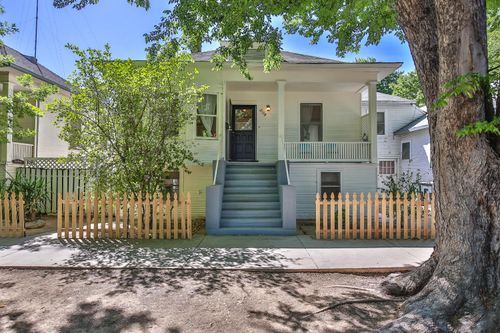 2104 9th Street, Sacramento, CA, 95818 | Card Image