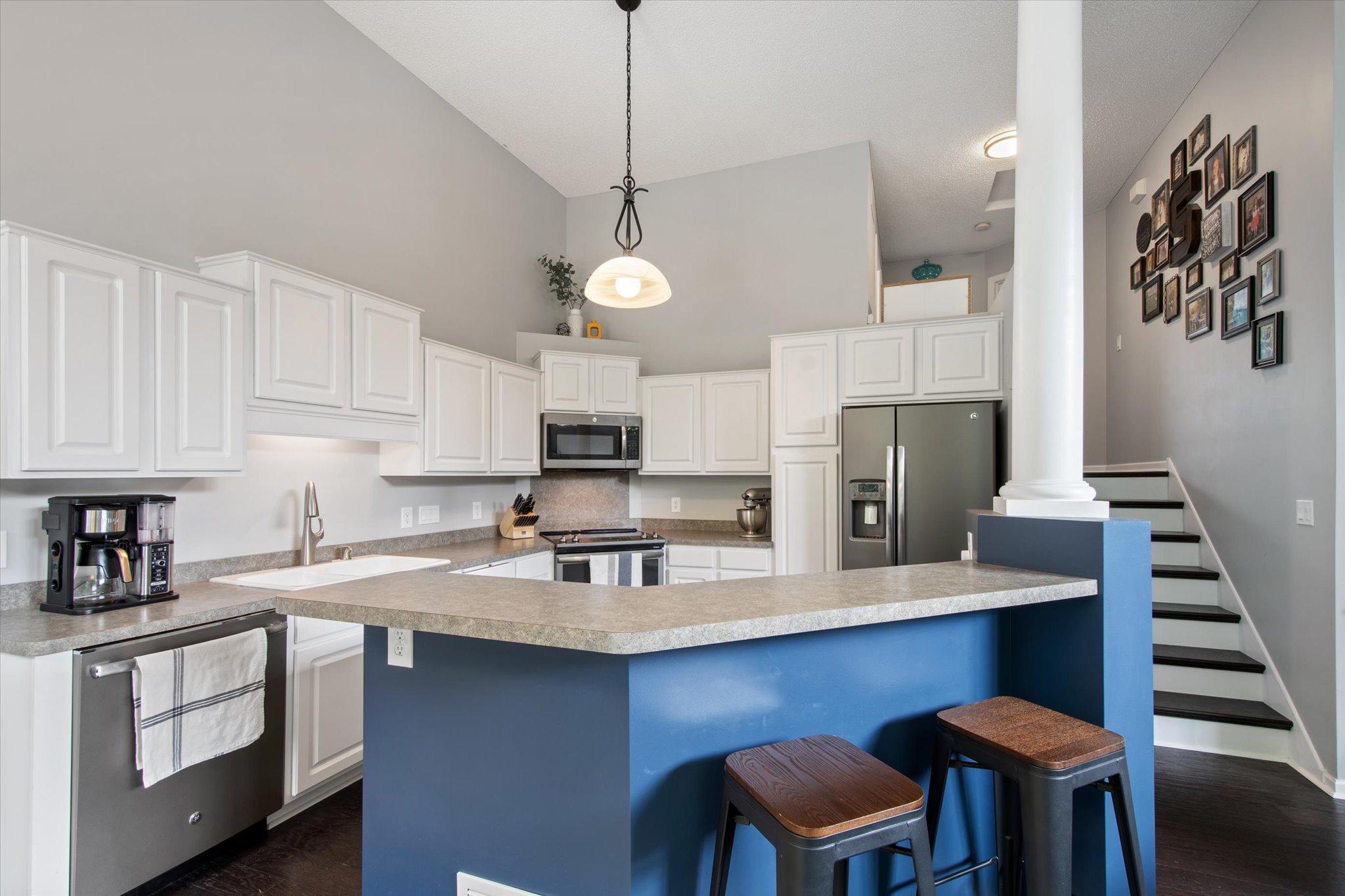 Brookside Ln, Prior Lake, MN 55372
