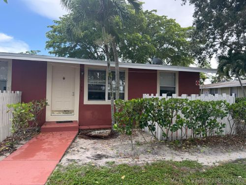 7194 Southgate Blvd, Tamarac, FL, 33321-5012 | Card Image