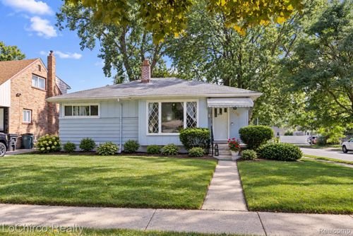 23400 Rensselaer St, Oak Park, MI, 48237-2151 | Card Image