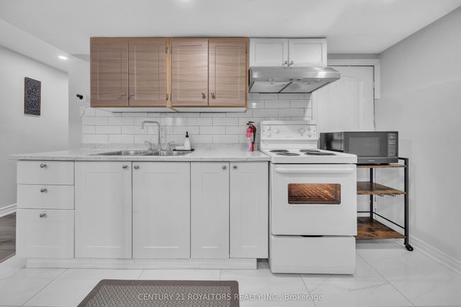 19 Palmer Dr, House other with 4 bedrooms, 3 bathrooms and 4 parking in Ajax ON | Image 37
