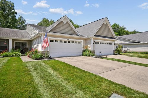 3268 Thoroughbred Dr, Loveland, OH, 45140-2062 | Card Image