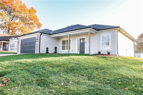 218 N Boardman St, Pleasant Hill, MO, 64080-1210 | Card Image