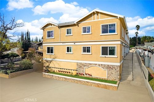 apt-3-5639 Huntington Dr N, Los Angeles, CA, 90032-1383 | Card Image