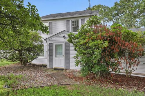 496 Mulberry St, Plantsville, CT, 06479-1852 | Card Image