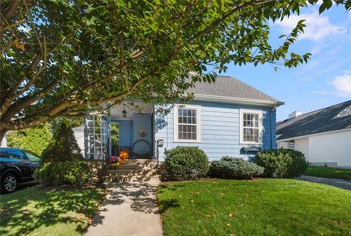 7 Alpha Ct, North Providence, RI, 02911-3213 | Card Image