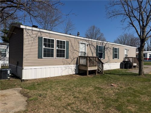 139-202 W Main Rd, Conneaut, OH, 44030-2062 | Card Image