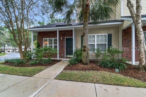 529 South Sq, Bluffton, SC, 29910-5125 | Card Image