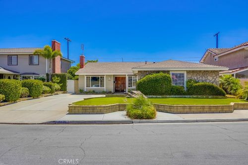 9320 Pecan St, Cypress, CA, 90630-2931 | Card Image