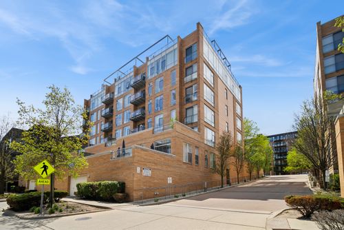 711-1720 Oak Ave, Evanston, IL, 60201-5983 | Card Image