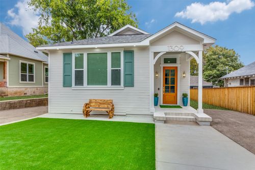 1309 E Peach St, Fort Worth, TX, 76102-1616 | Card Image